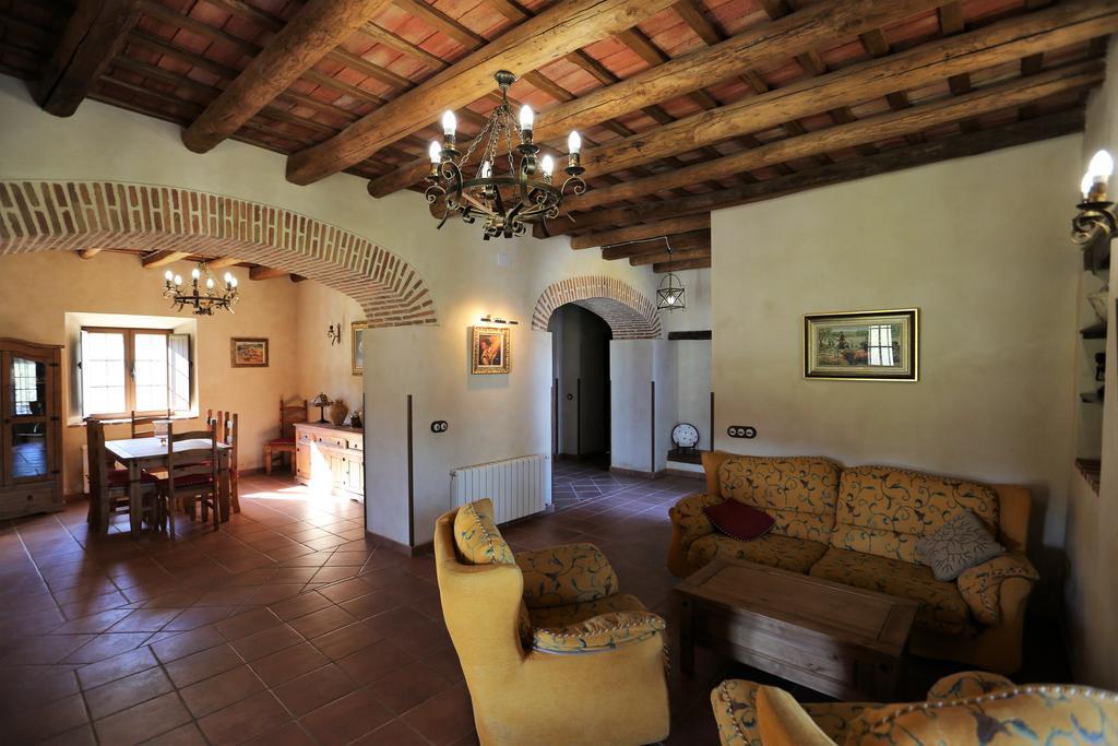Villa Escutia Cazalla de la Sierra Bagian luar foto